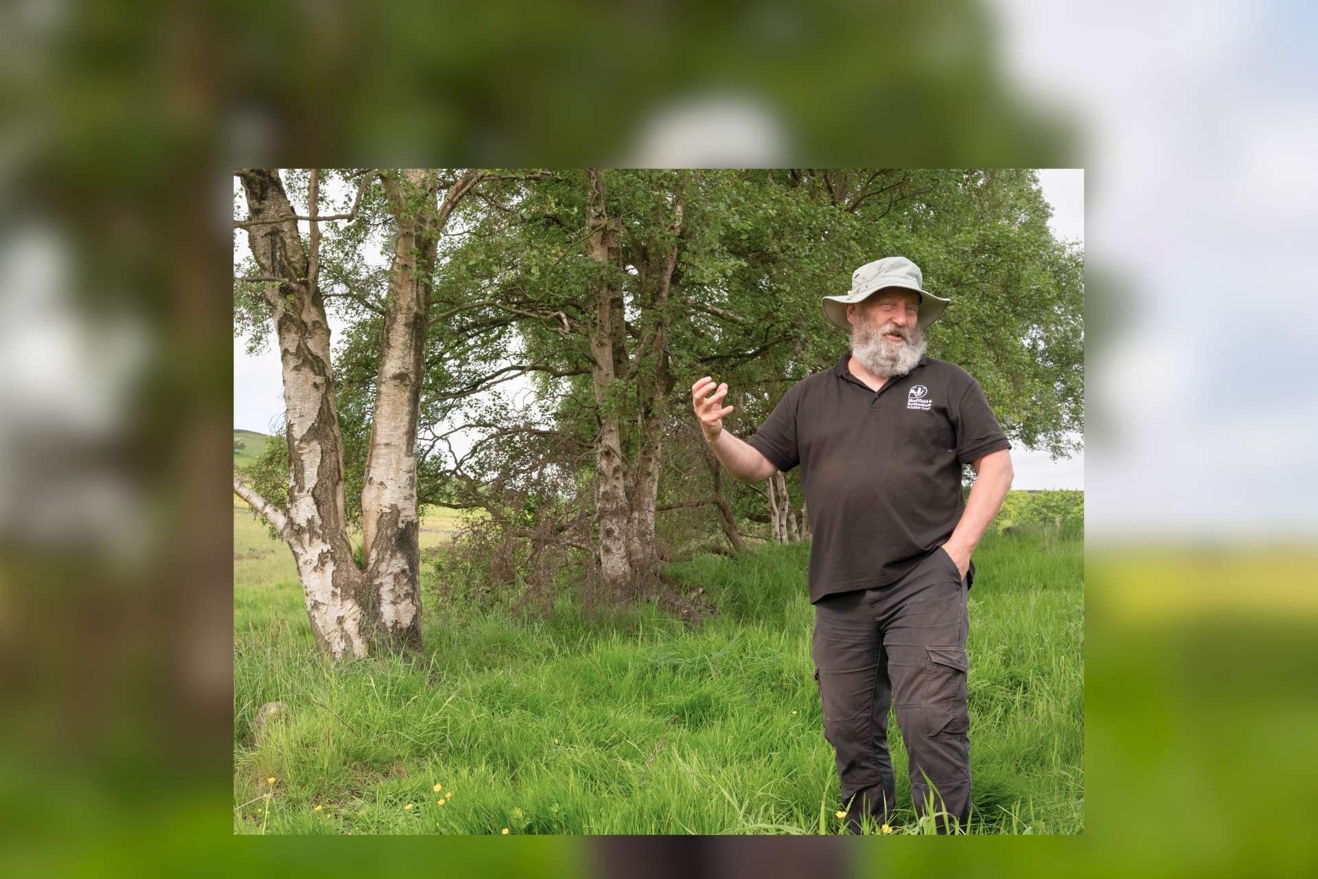 Keith leading a walk by the stream at Ughill farm ©Jenny Owen